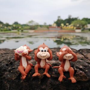 Monkey Hanging Legs doll