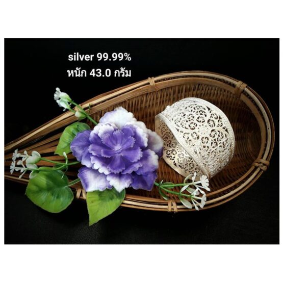 กำไรข้อมือเงินโบราณ