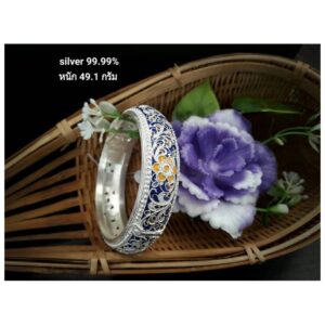กำไรข้อมือเงินโบราณ