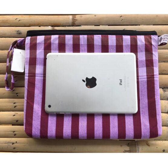 Notebook / iPad Pouch (Na Muen Sri)
