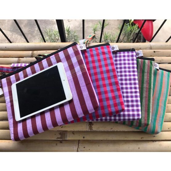 Notebook / iPad Pouch (Na Muen Sri) - Image 4
