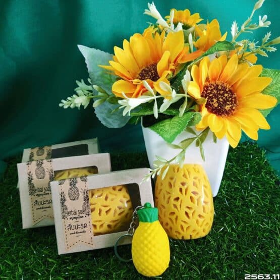 Pineapple soap mixed with wild honey - Image 2