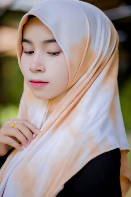 ผ้ามัดสีมายา ผลิตจากสีดินธรรมชาติ @ วิสาหกิจชุมชนผ้ามัดย้อมสีมายา