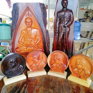 ไม้แกะสลักสั่งทำพิเศษ โดย แกะสลักไม้ประเสริฐทรัพย์