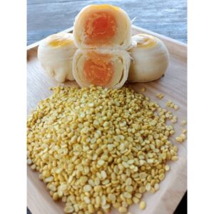 Thal Bean Cake, Bean with Salted egg, (Khanom Baan Aom)