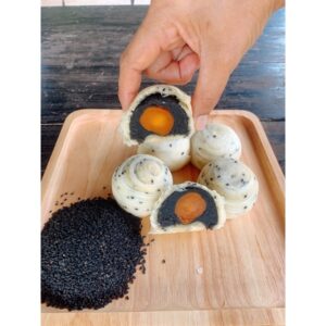 Thai Bean Cake, Black Sesame with Salted egg, (Khanom Baan Aom)