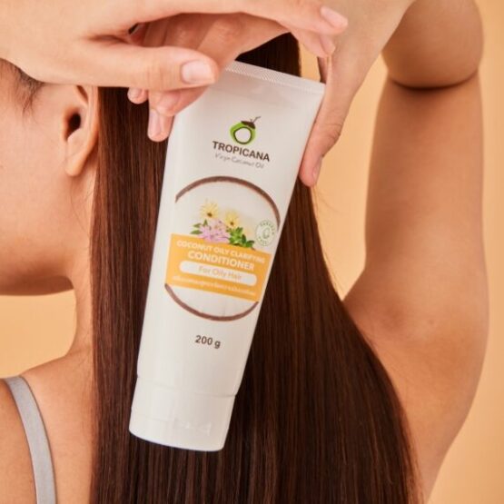 โคโคนัท ออยลี่ แคลริฟายอิ้ง ครีมนวดผม (สำหรับผมมัน) ขนาด 200 มล. ตรา Tropicana (ทรอปิคานา) - Image 3